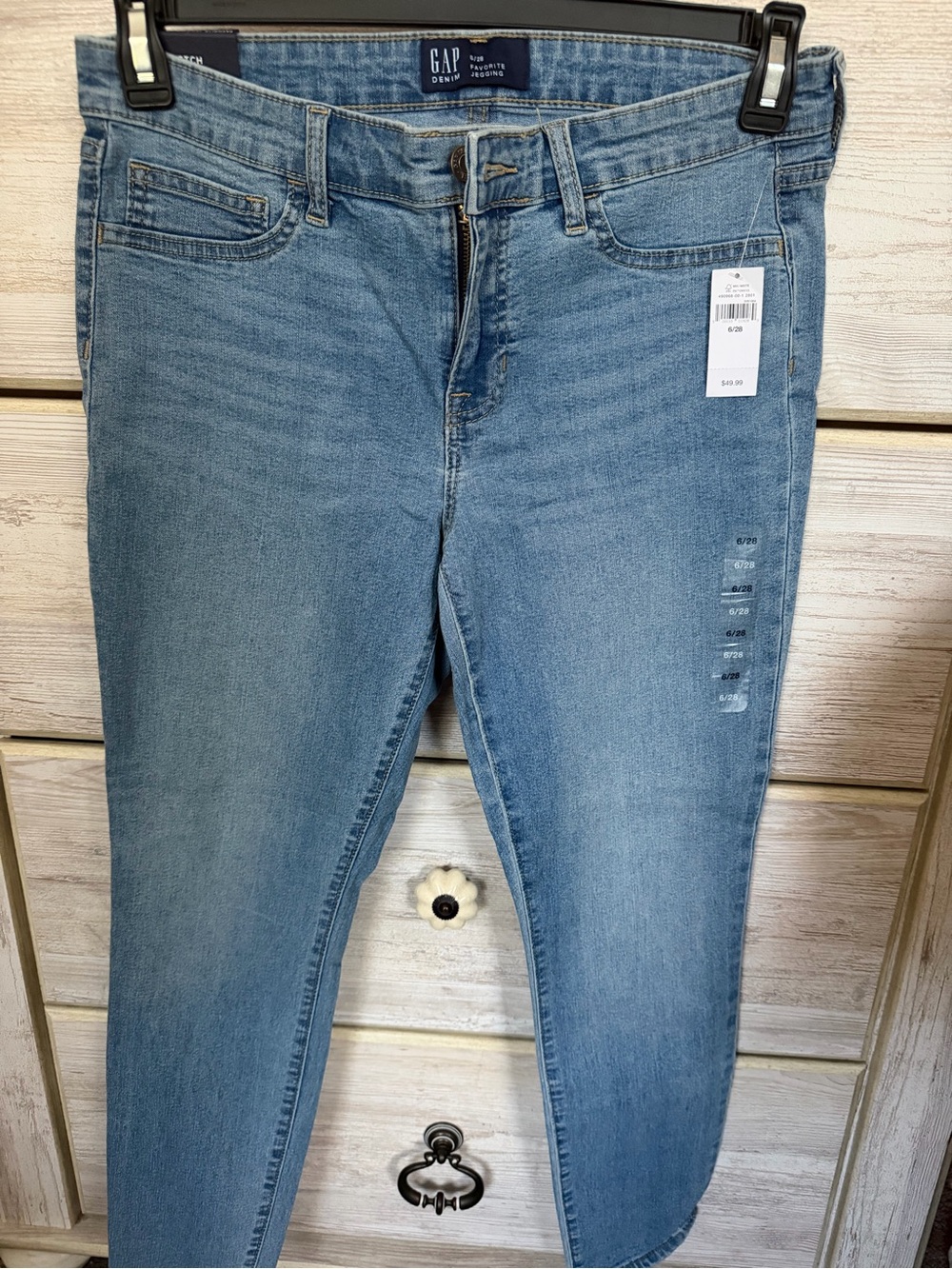 GAP Medium Blue Skinny Jeans - Mid Rise